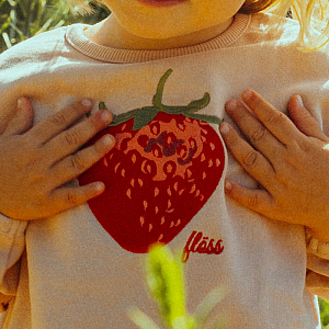 Свитшот Flöss "Vida Berry Acorn", сочная ягода